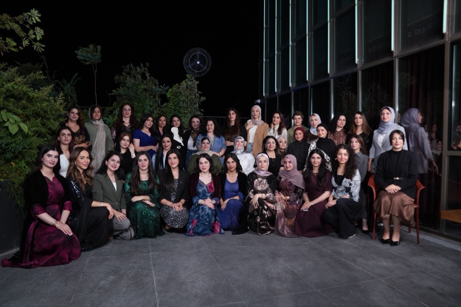 Group photo from the Duhok reception