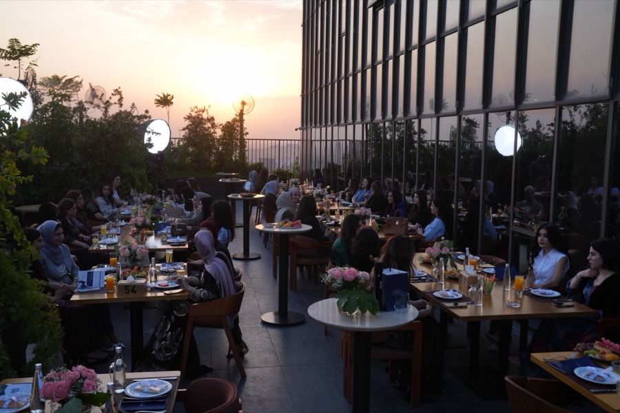 The terrace at sunset in Duhok